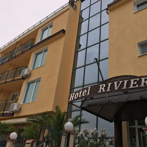 Hotel Riviera, hotel Ravdában