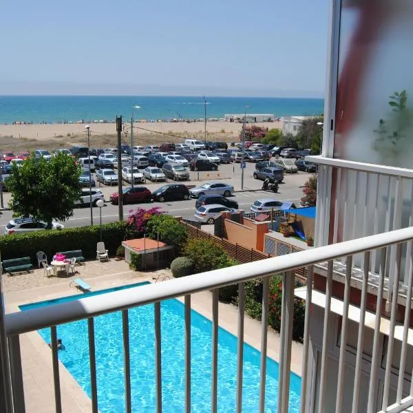 Apartamento Maraka Playa Castelldefels, hotelli Castelldefelsissä