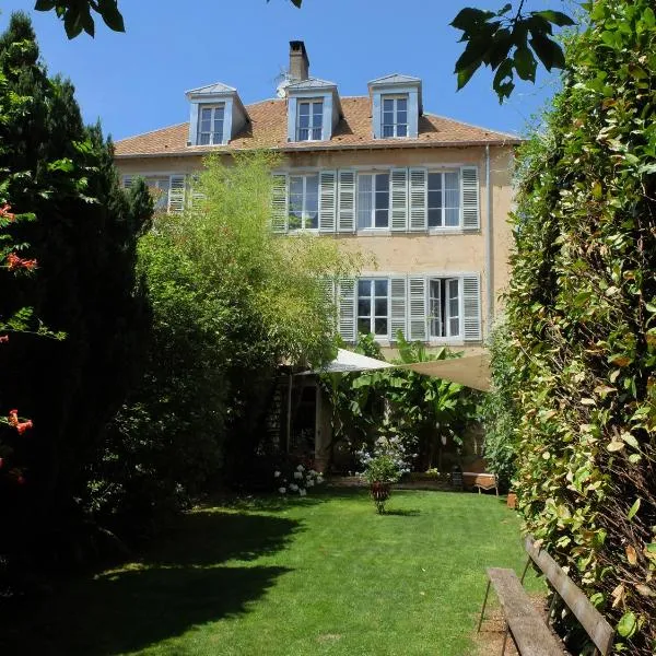 Le Jardin De Gustave, hotel di Ornans