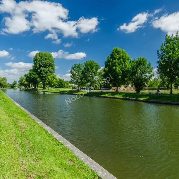 Domek nad Kanałem Łuczańskim: Giżycko şehrinde bir otel