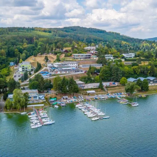 Hotel Rakovec, hotel em Brno