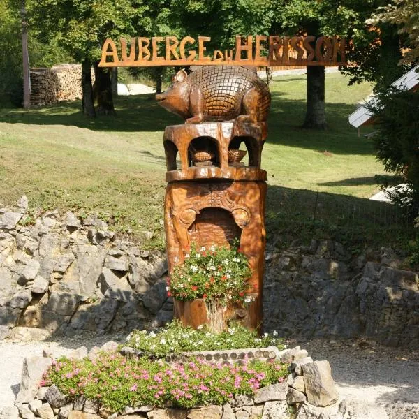 Auberge du Hérisson, отель в городе Maisod