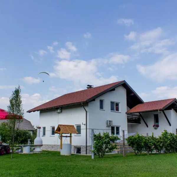 Hanzi Holiday Home、Šempeter v Savinjski Doliniのホテル