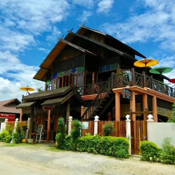 Viesnīca Inle Cottage Boutique Hotel pilsētā Ņong Cve