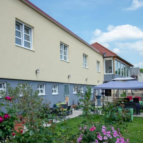 Ranchzimmer am Hippo-Campus Reit- und Therapiezentrum, hotelli kohteessa Parndorf