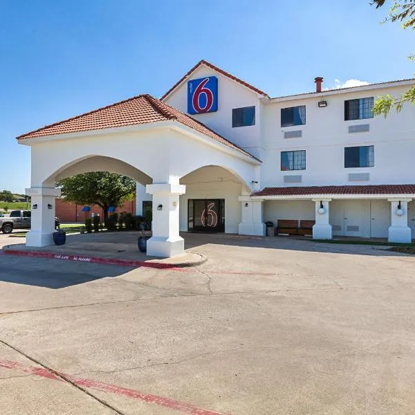 Motel 6-Bedford, TX - Fort Worth, hotel em Bedford