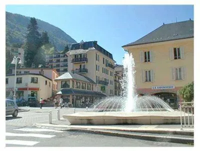 Hotel Le Centre, hotel i Brides-les-Bains