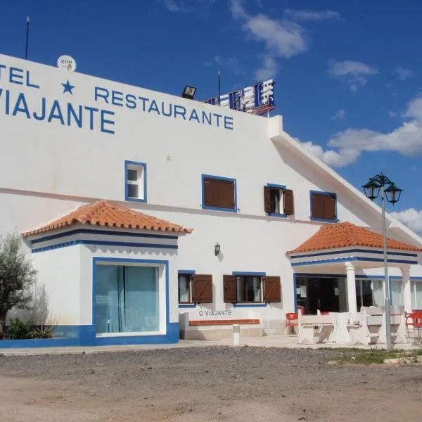 "O Viajante" Low Cost Hotel, hotel v mestu Estremoz