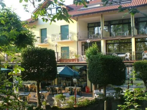 Madonna Della Neve, hotel in Pettenasco