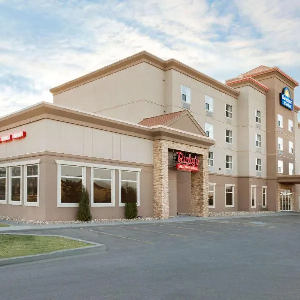 Days Inn & Suites by Wyndham Edmonton Airport, hôtel à Leduc