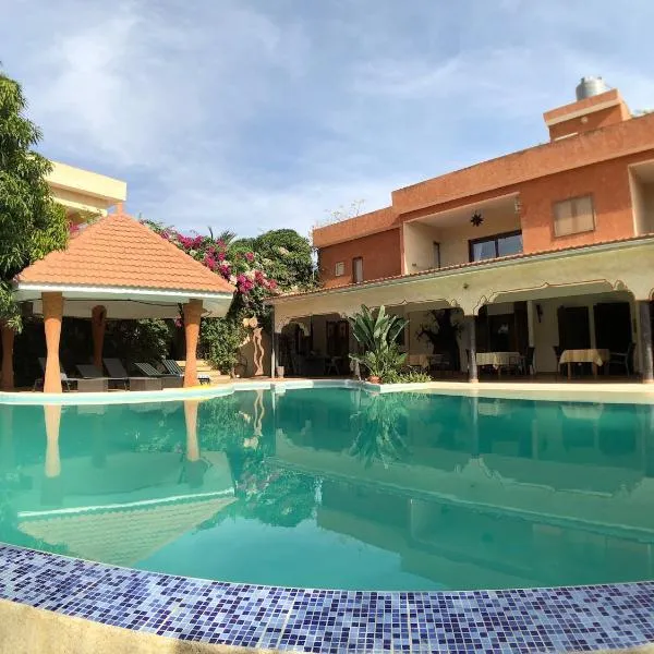 Le Clos Des Papillons, hotel in Saly