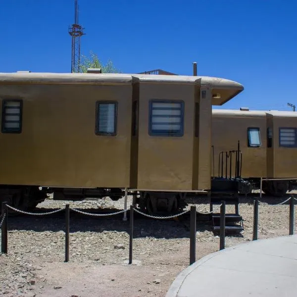 Onkel Inn Wagon Sleepbox Uyuni, khách sạn ở Uyuni