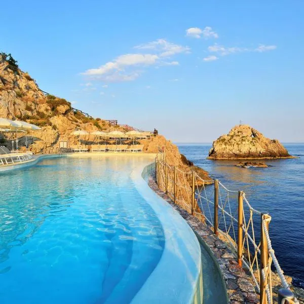 UNAHOTELS Capotaormina, hotel v Taormine