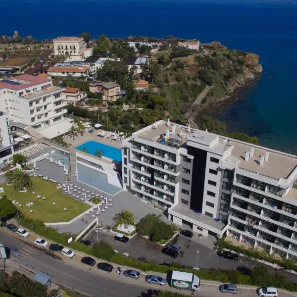 Hotel Santa Lucia Le Sabbie d'Oro, hotel u gradu Čefalu