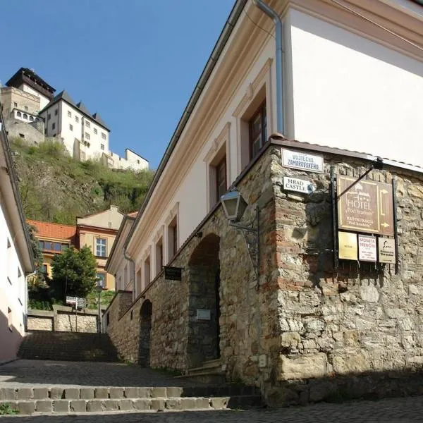 Hotel Pod Hradom, hotel a Trenčianske Teplice