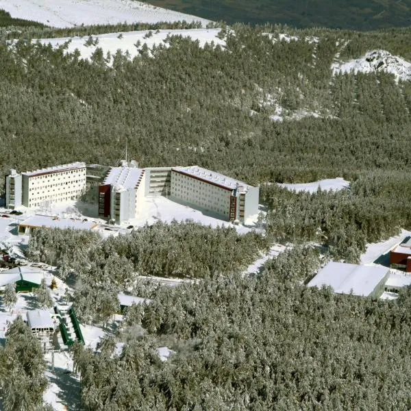 Estación de Montaña Manzaneda – hotel w mieście Manzaneda