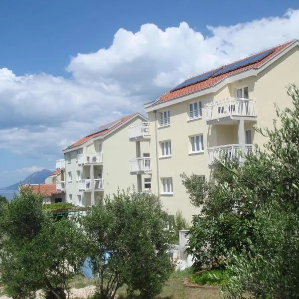 Apartments Ivana, hotell sihtkohas Baška Voda