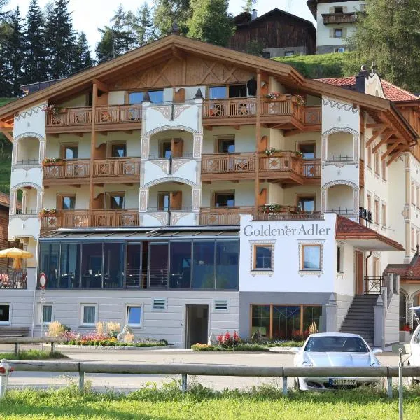 Hotel Goldener Adler, hotel em Curon Venosta