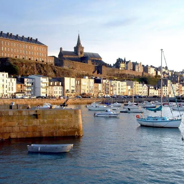 La Vigie sur le Port: Granville şehrinde bir otel