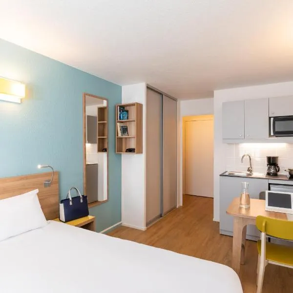 Aparthotel Adagio Access La Défense - Place Charras, מלון בקורבוואה