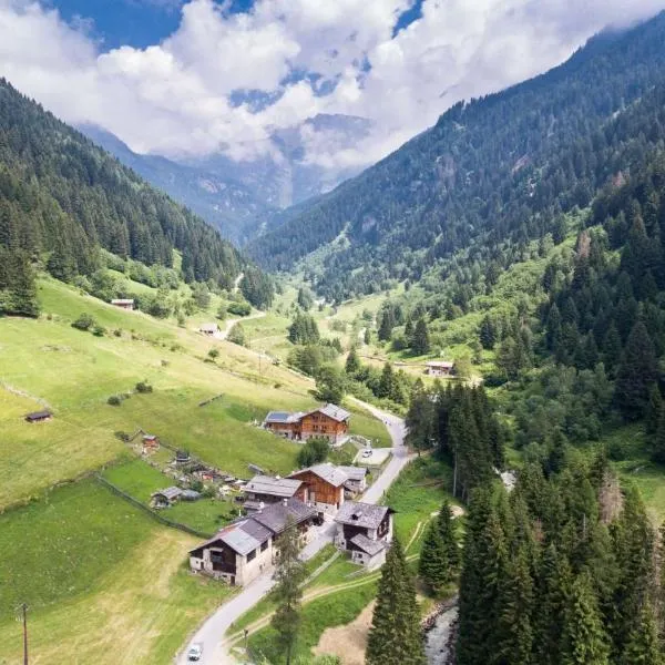 Chalet Alpenrose Bio Wellness Naturhotel, hotel en Peio Fonti