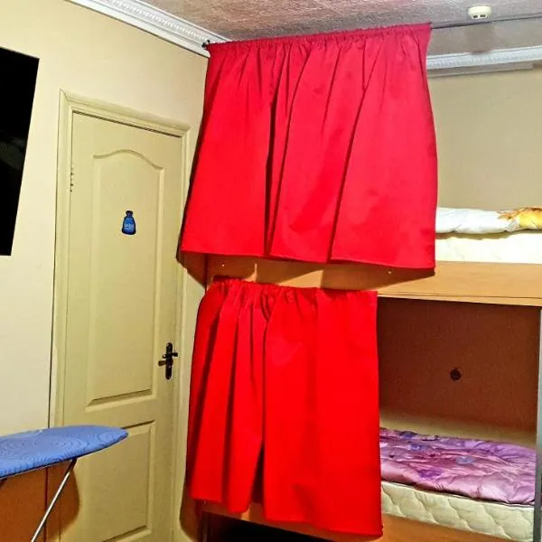 Hostel 777: Boryspil şehrinde bir otel