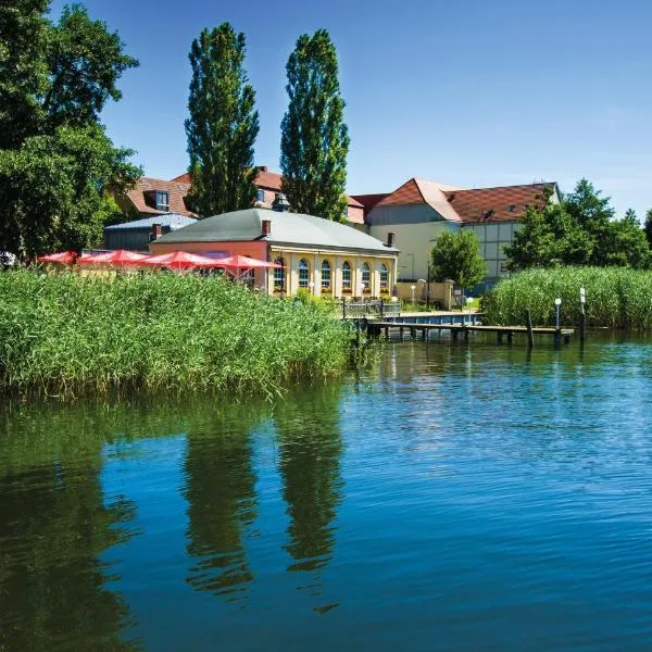 Seepavillon Rheinsberg, hotel em Kleinzerlang