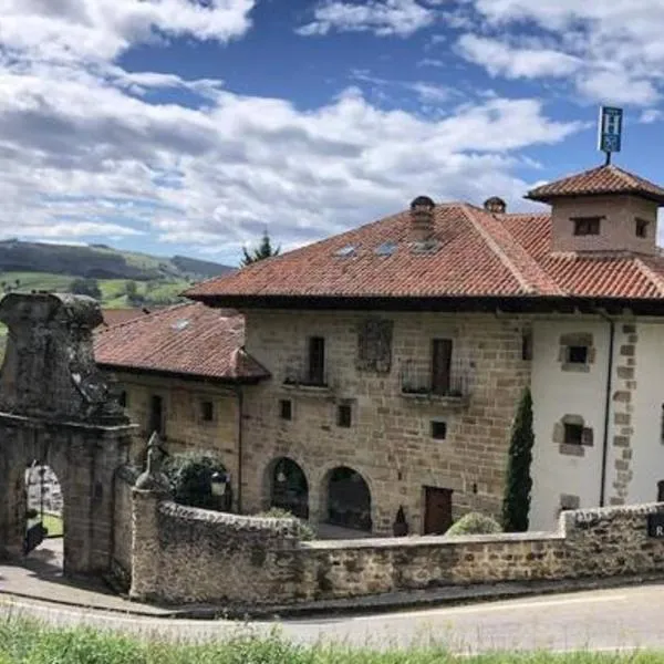 パラシオ デ アルセ（Palacio de Arce）、エル・アスティジェロのホテル