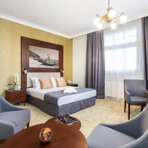 Jakubowy Hotel، فندق في كوساكوفو