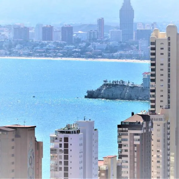 Atico Levante Torre Montecarlo, hotel v mestu Benidorm