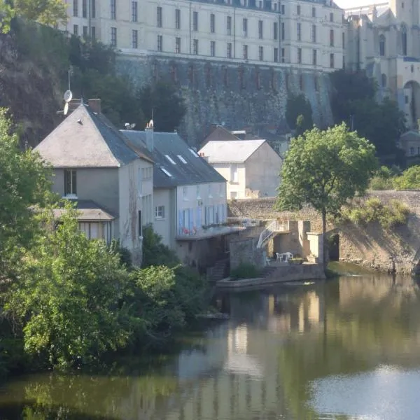 MOULIN DE L'ABBESSE, Hotel in Thouars