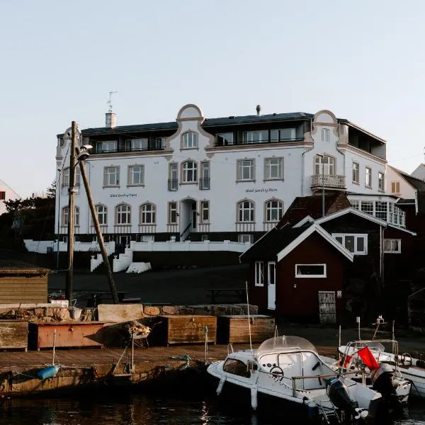 Hotel Sandvig Havn, hotel Allingében