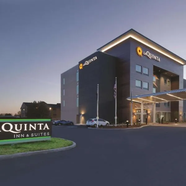 La Quinta by Wyndham Terre Haute, hotel u gradu Tere Hout