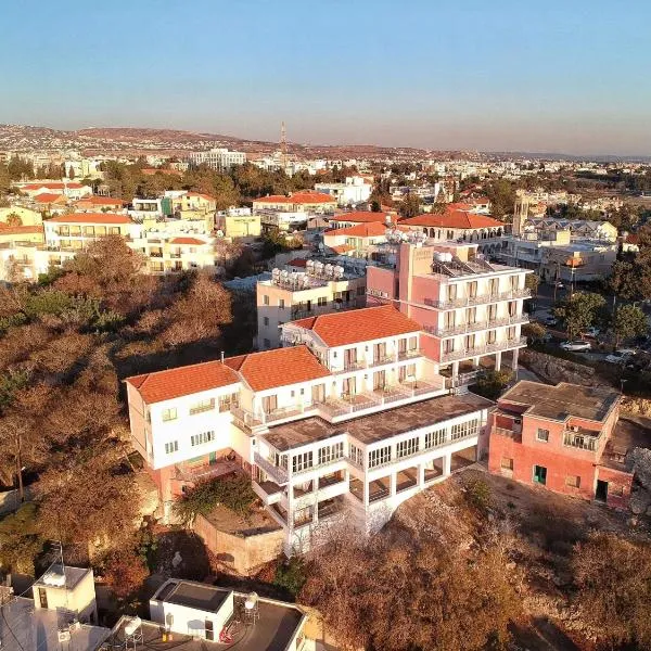 Axiothea Hotel, hôtel à Paphos