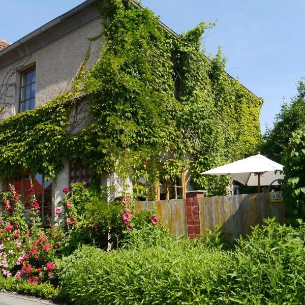 Haus Vincent Stralsund Ferienwohnungen mit eigenen Parkplätzen, hotel di Stralsund