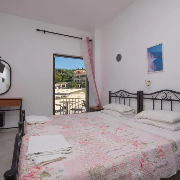 Plessas Studios: Tsilivi şehrinde bir otel