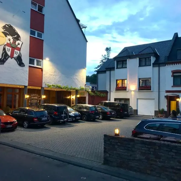 Viesnīca Hotel & Weinhaus Zum Schwarzen Bären pilsētā Koblenca