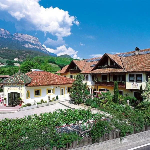 Hotel Unterrain, hotel en Appiano sulla Strada del Vino