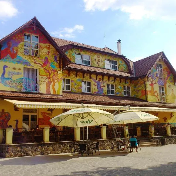 Hotel Encian, viešbutis mieste Rajecké Teplice