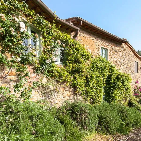 charming room with private bathroom, hotel v destinácii Greve in Chianti