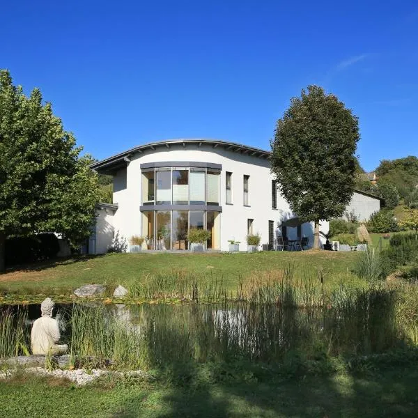 Haus LUNA - Privatzimmer im sonnigen Südburgenland, Hotel in Bad Waltersdorf