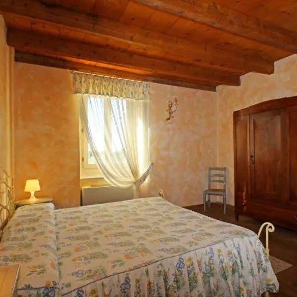 Cascina Le Preseglie, hotel sa Desenzano del Garda