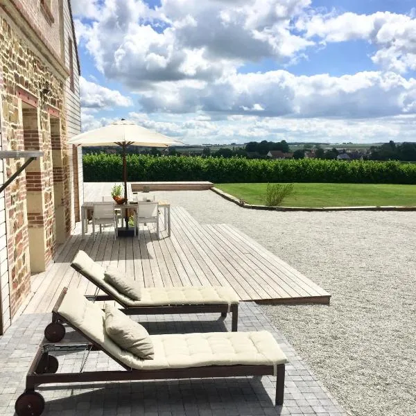 Galerie, Tumulus de la Hogue, hotel sa Biéville-Beuville