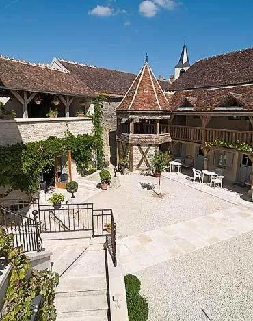 Hôtel De La Beursaudiere, hotel di Noyers-sur-Serein