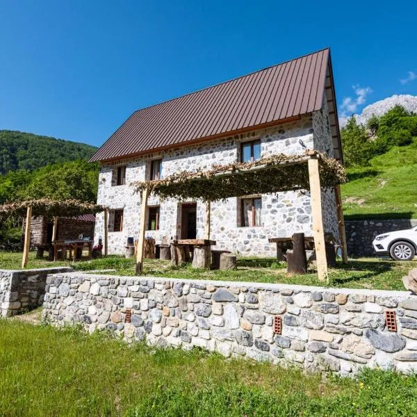 Guest house PANORAMA, готель у місті Теті