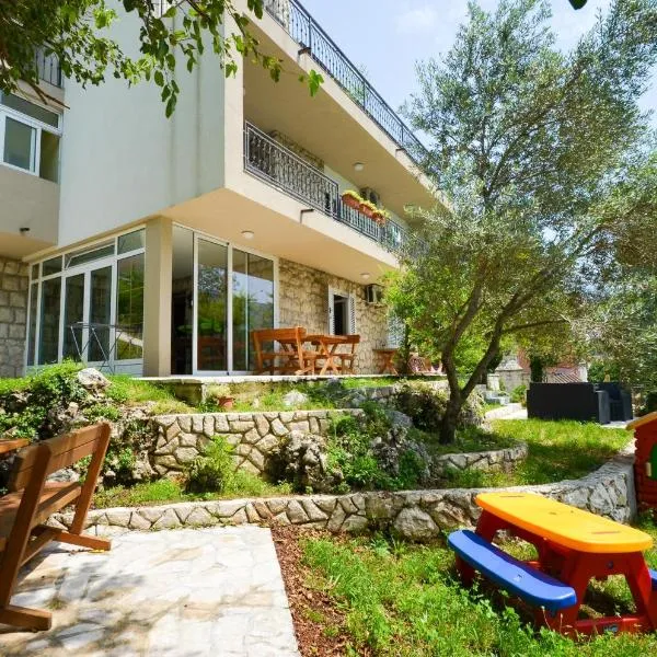 Guesthouse Grotta Di Nicola, מלון בקוטור