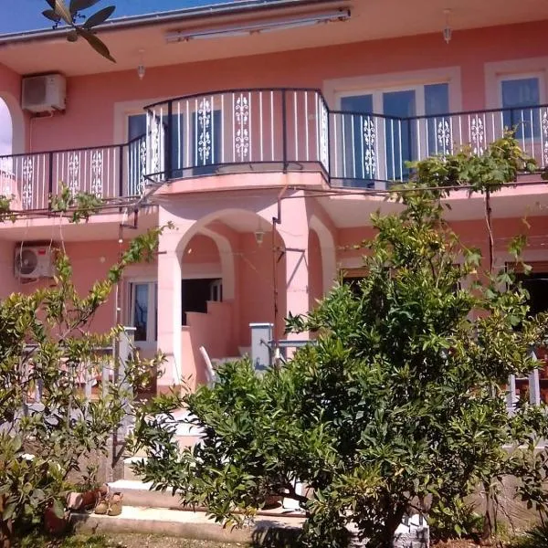 Apartman Laura, hotel di Kastela