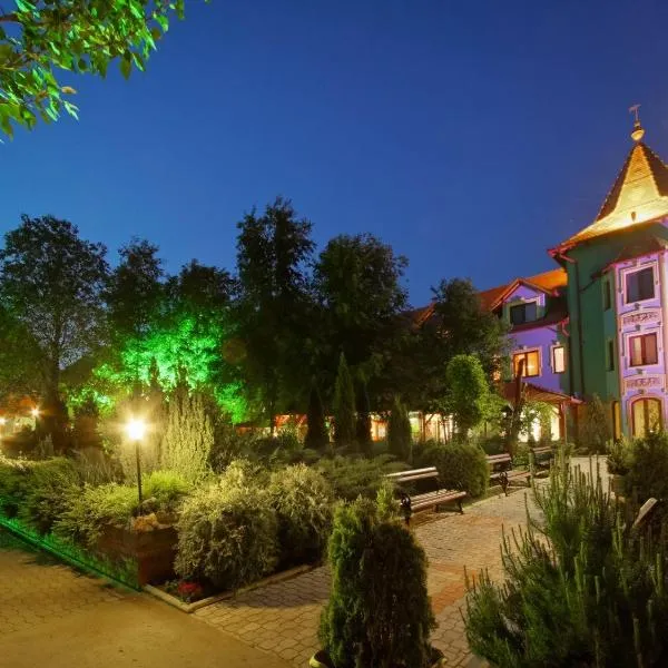 Vinski Dvor, hotel a Palić