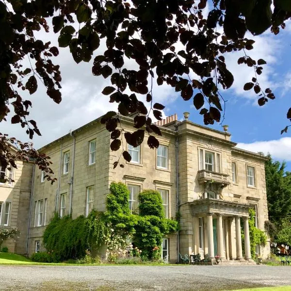 Netherdale House & The Coach House, hotel em Turriff