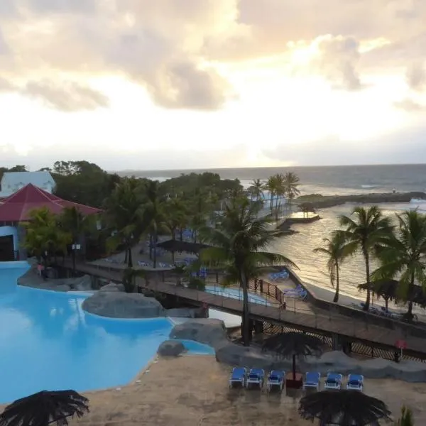 Appartement proche de la mer Ty Manganao: Saint-François şehrinde bir otel